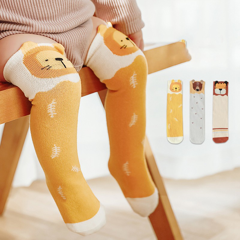 Set 3 Đôi Tất Dài Họa Tiết Hoạt Hình Xinh Xắn Cho Bé Gái