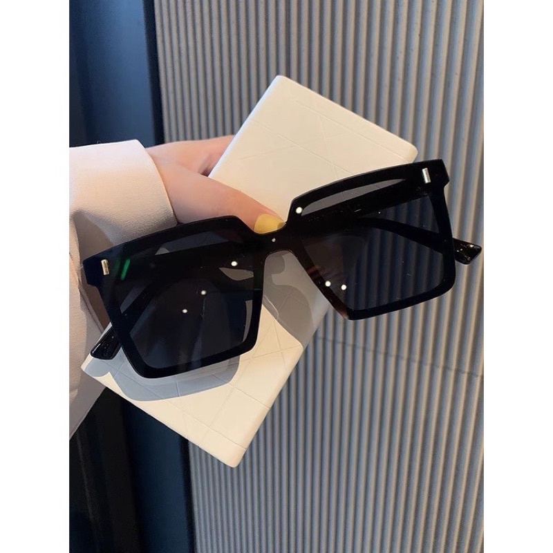 Kính Mát Nam Nữ Basic Màu đen dáng vuông Chống Bụi Bảo Vệ Mắt Chống tia UV400  Kixu.Glasses