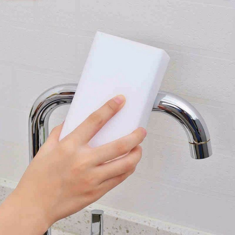 Mút lau chùi ma thuật làm sạch mọi vết bẩn cứng đầu nhất tiện dụng