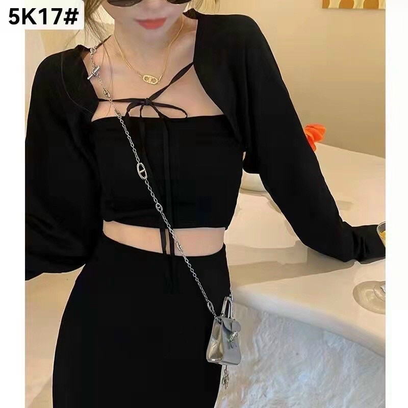 Set áo crop kèm khoác nhẹ siêu xinh