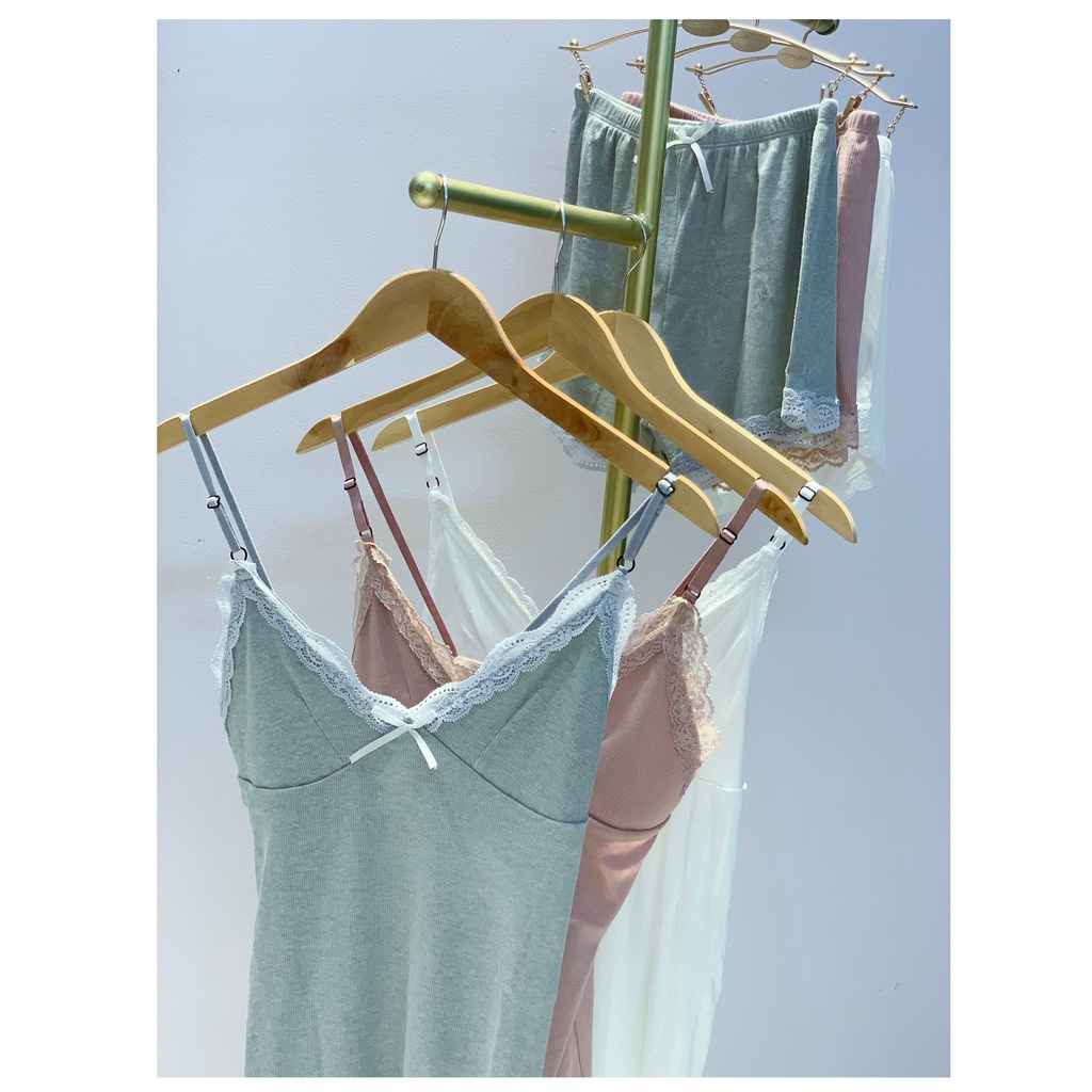 Bộ đồ ngủ 2 dây Ren đùi cộc tay sexy gợi cảm -🎀FREE SHIP🎀 -Quần áo mặc nhà nữ quyến rũ, mềm mịn, mát mẻ - DihenSleewear | BigBuy360 - bigbuy360.vn