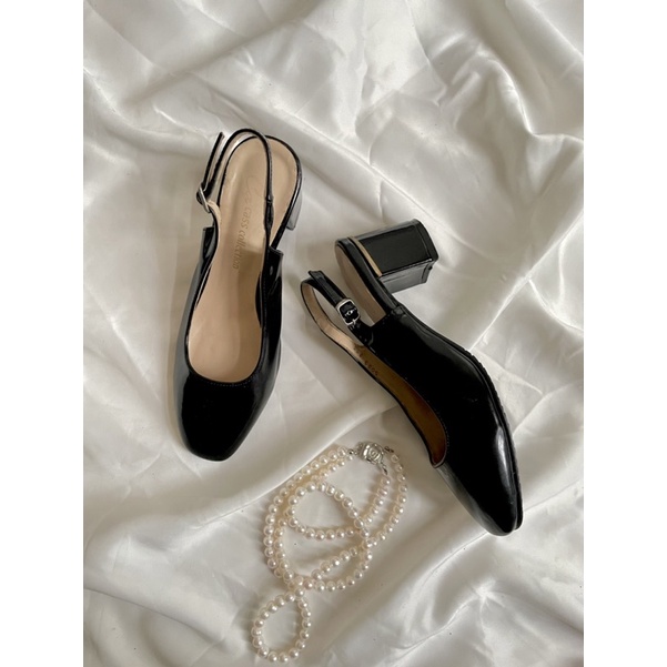 Giày cao gót vintage da bóng size 35