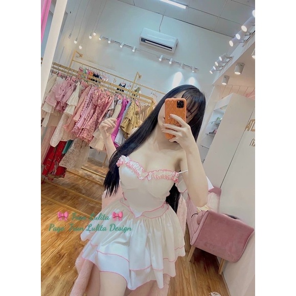 Set Đầm Cúp Ngực Viền Bèo Đỏ Đen Trễ Vai Kèm Chân Váy Xoè Tầng