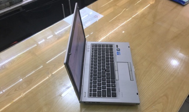  Laptop Hp Elitebook 8460p core i5-2520m ram 4gb HDD320gb mấy chất chuẩn quân sự USA | WebRaoVat - webraovat.net.vn