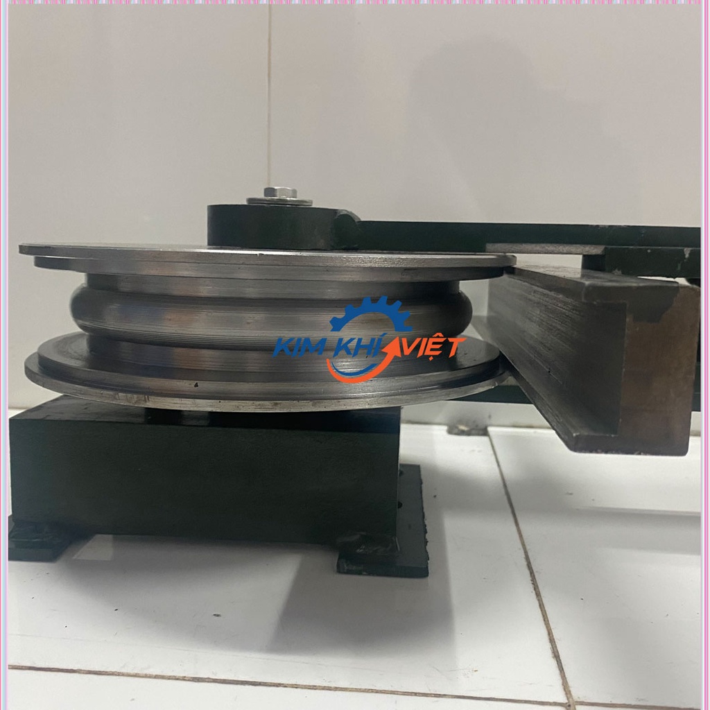 Vam uốn hộp vuông 30x30 hàng chất lượng cao. Đầu tay bẻ găn bi giúp uốn nhẹ.Puli tiện trên máy CNC uốn nhẹ.