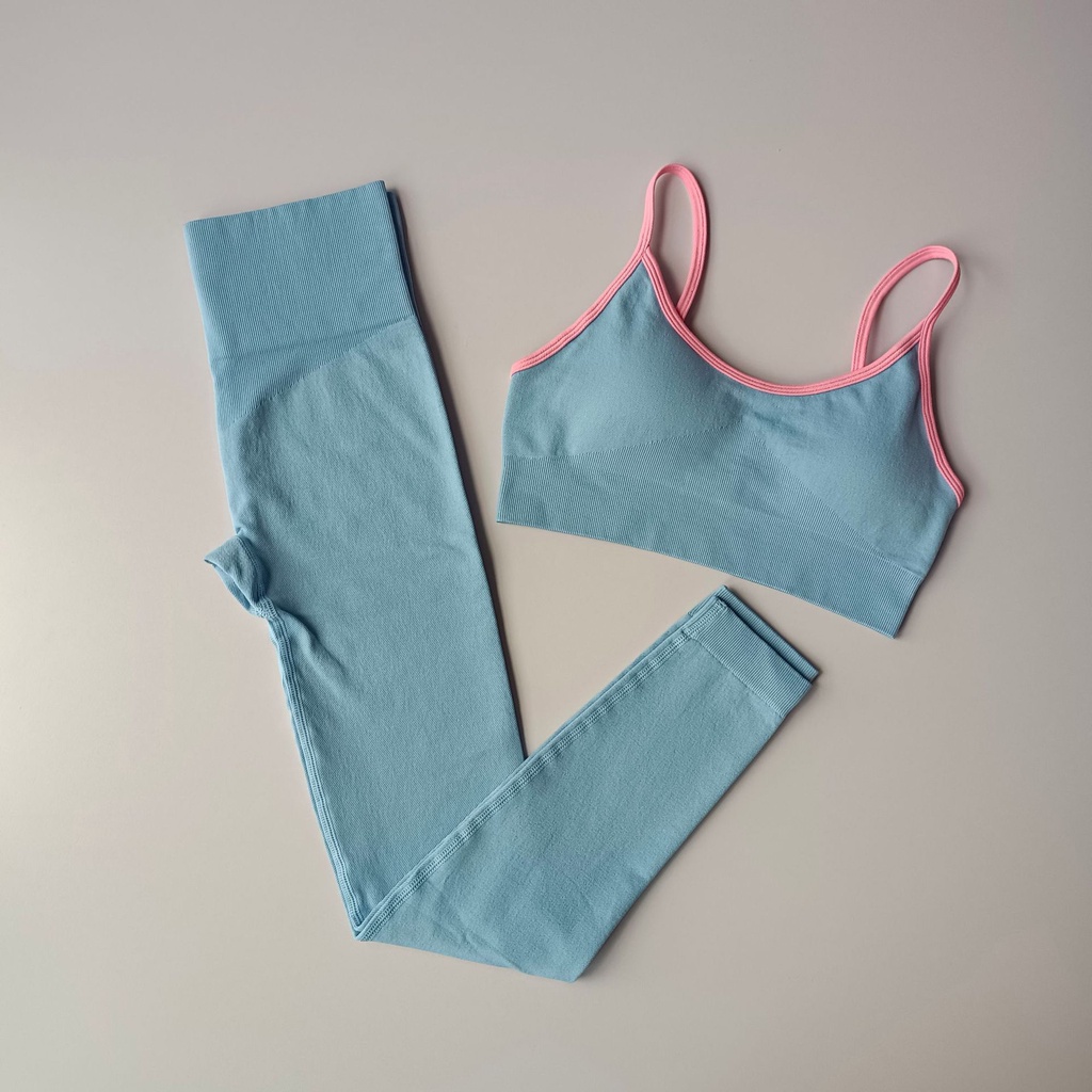 Bộ trang phục thể thao 2 món dành cho nữ