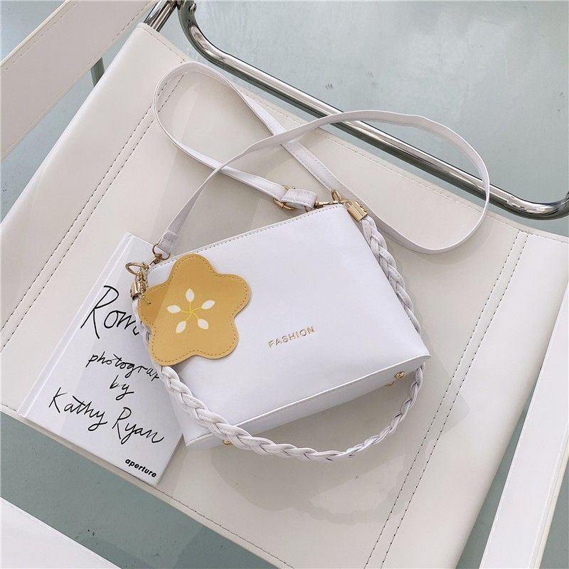 Túi Đeo Chéo Thời Trang,Túi Đeo Chéo Dây Tết Siêu Xinh