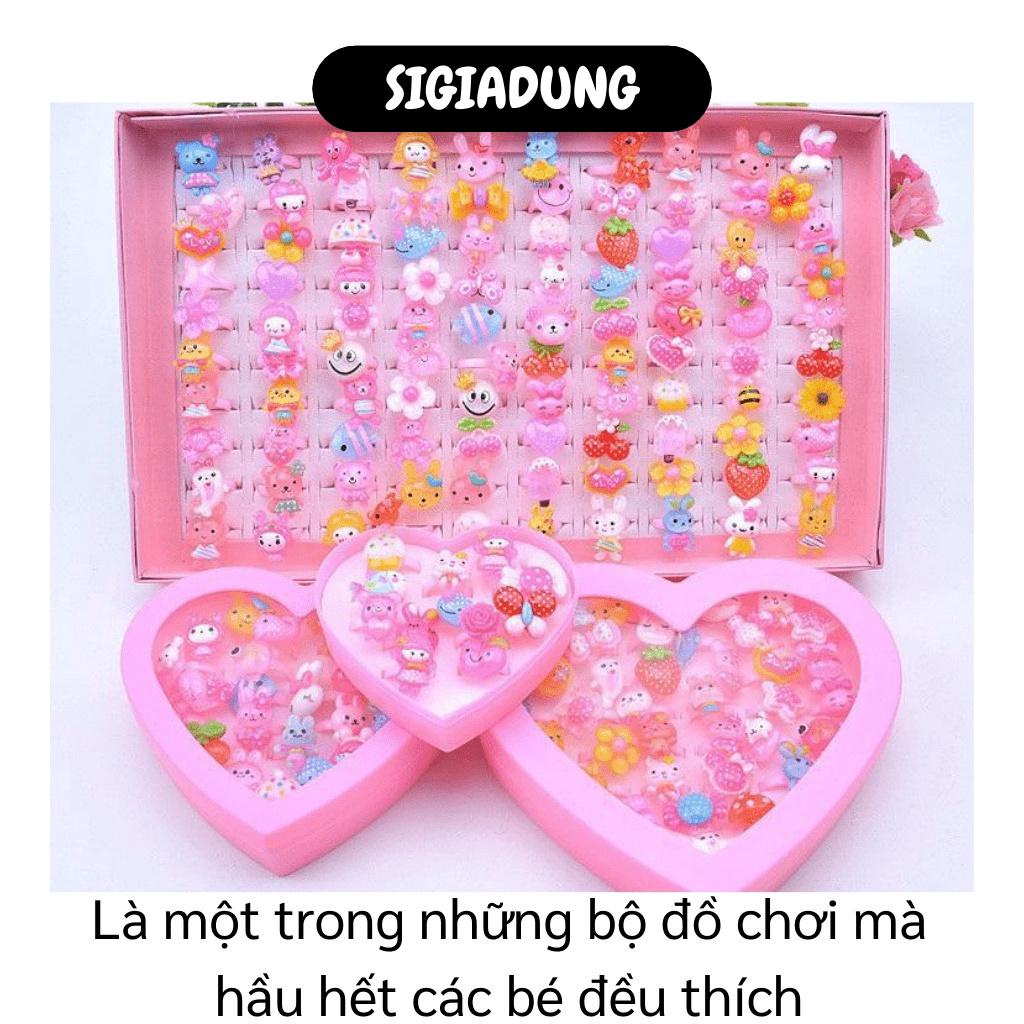 [SGD] Nhẫn Trẻ Em - Hộp 50 Chiếc Nhẫn Đeo Tay Bằng Nhựa Nhiều Kiểu Cho Bé Gái 5817