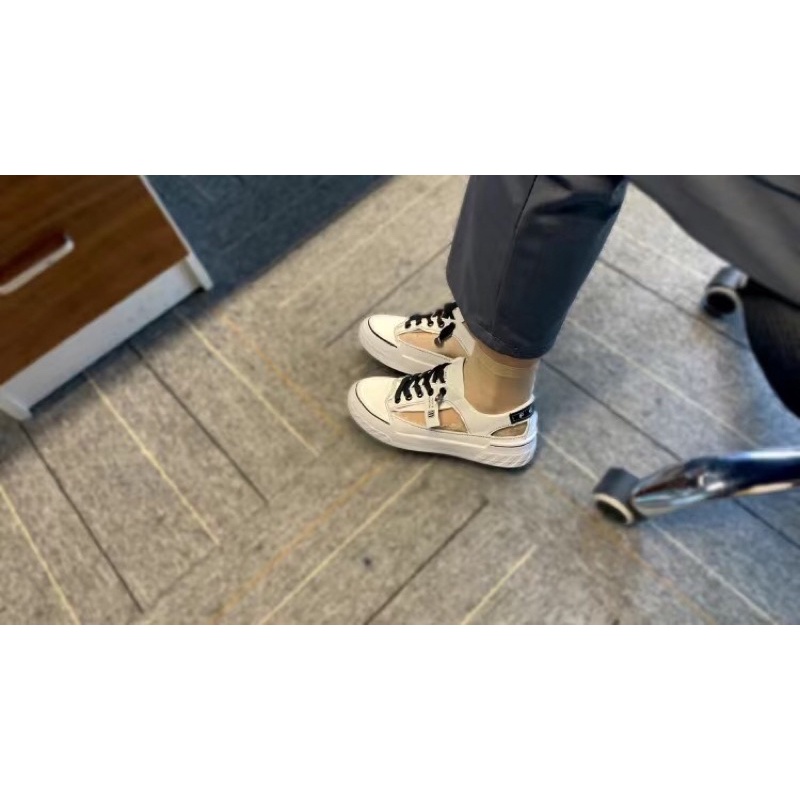 GIÀY THỂ THAO MÙA HÈ SIÊU THOÁNG