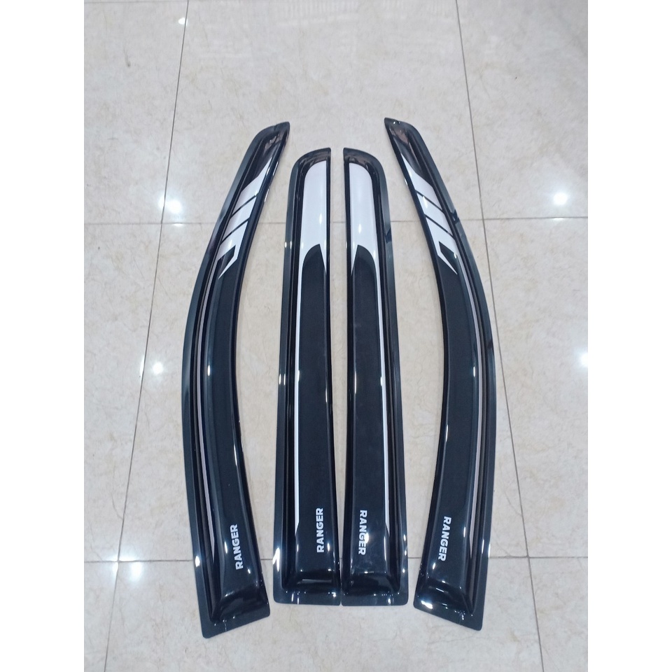 Xả -Vè Che Mưa Xe Ranger 2016 đến 2020 Màu ĐEN BẠC ( Lỗi nhỏ )