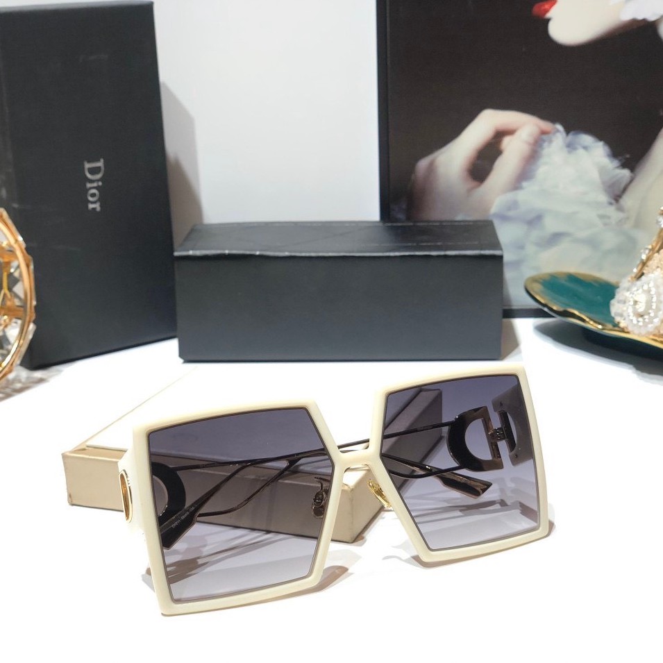 ❌CHUYÊN SỈ❌MẮT KÍNH THỜI TRANG THƯỢNG HẠNG FORM VUÔNG GỌNG SẮT CD SAU | BigBuy360 - bigbuy360.vn