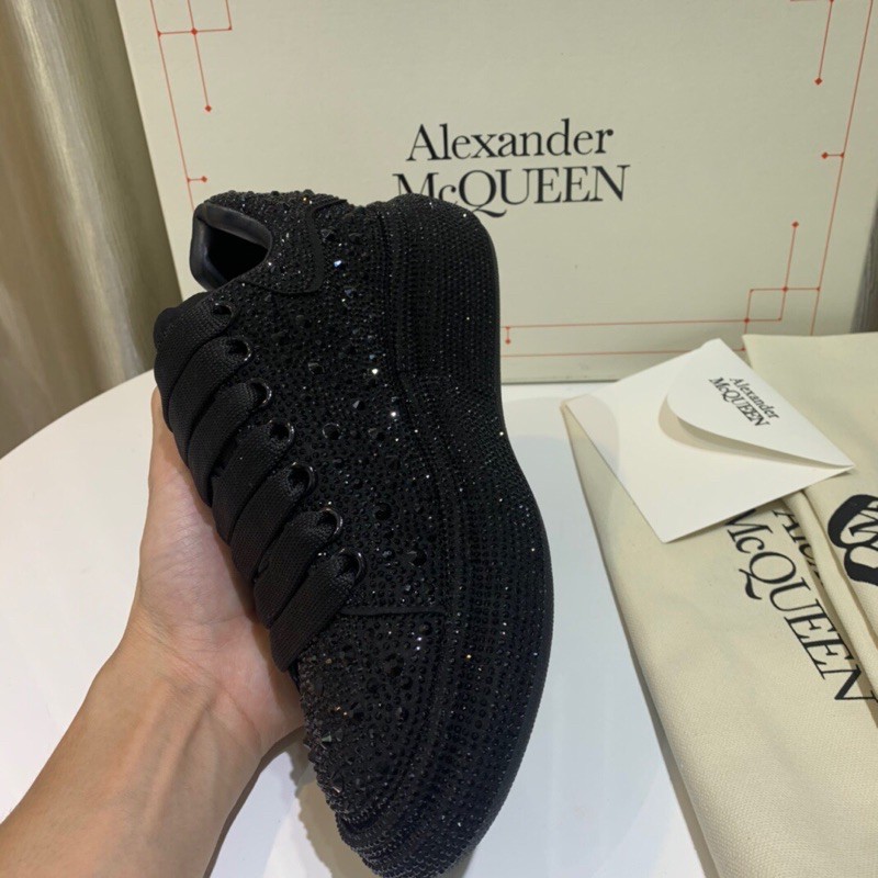 Giày Alexander McQueen thời trang hàng cao cấp thiết kế 2 màu mới nhất phong cách cổ điển có đính đá siêu lấp lánh