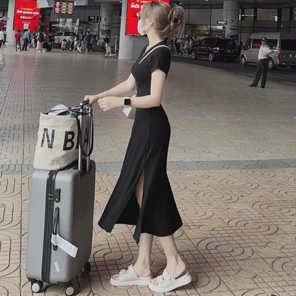 Váy đầm nữ dáng suông tay ngắn cổ tròn xẻ tà xinh xắn dễ thương