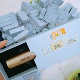 Kem nền bb stick