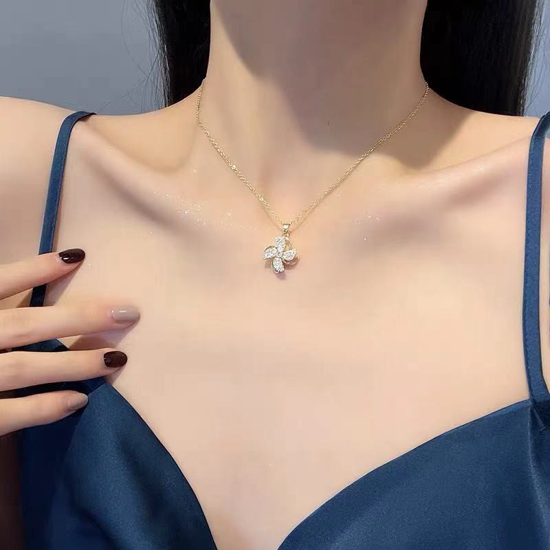 Vòng cổ Thiết Kế Sang Trọng Hình Cối Xay Gió Cho Nữ