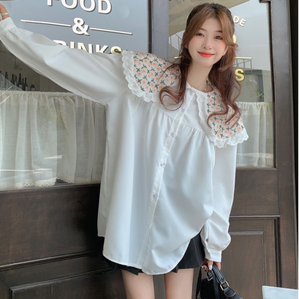 Áo Sơ Mi Trắng Dáng Rộng Cổ Búp Bê Phối Ren Hoa Xinh Xắn Phong Cách Hàn Quốc