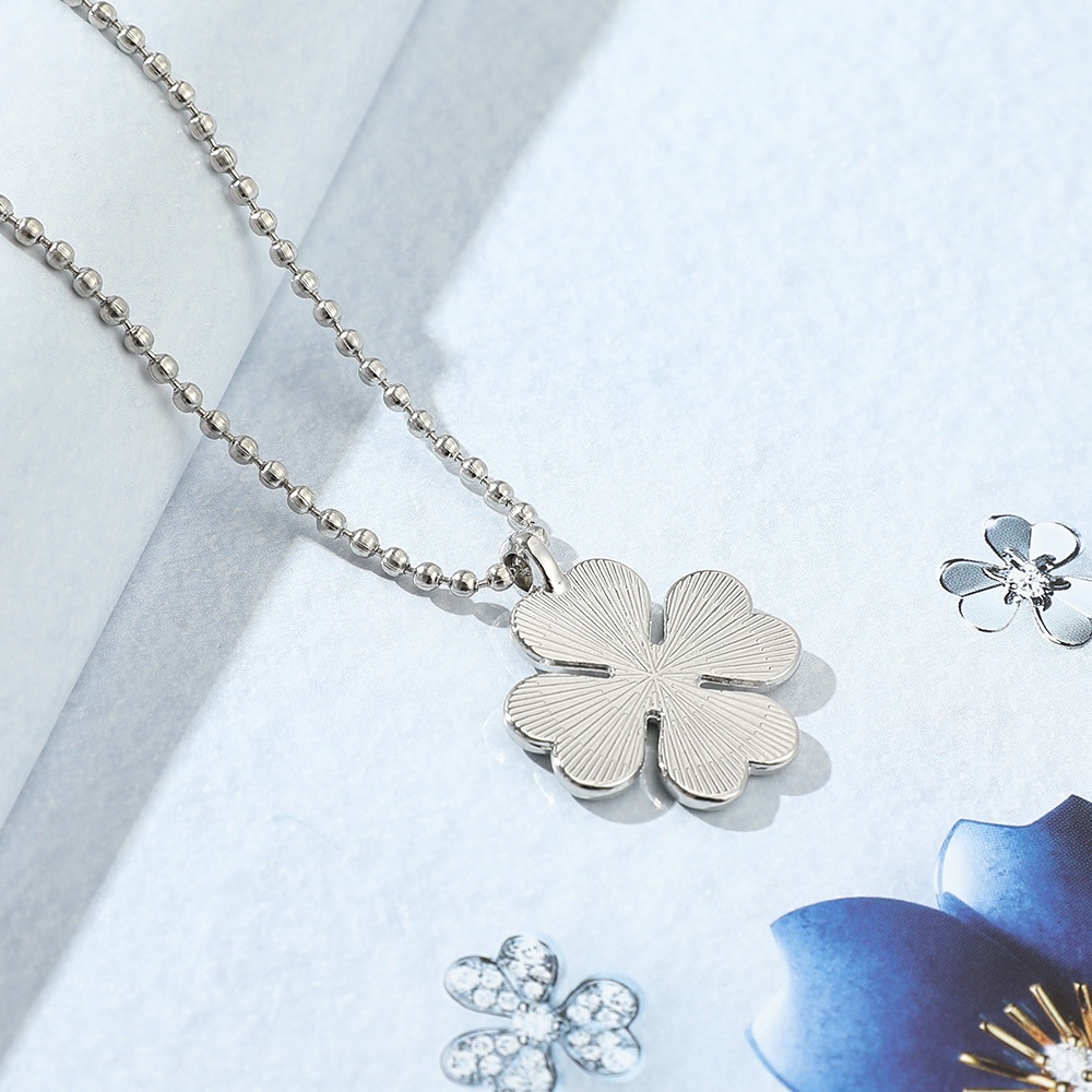 Dây chuyền mặt cỏ bốn lá phim anime Tokyo Revengers Hinata Tachibana