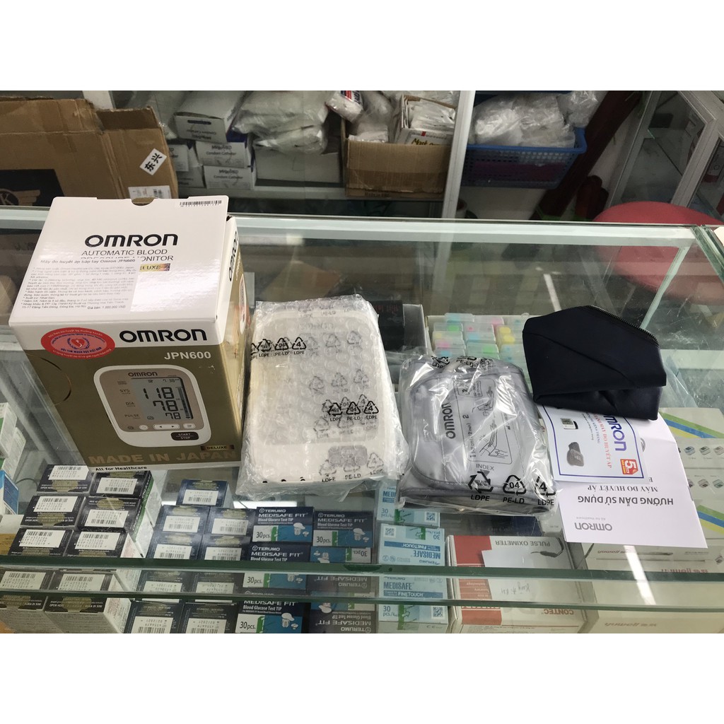 Máy đo huyết áp JPN600