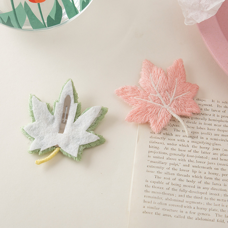 Small Fresh Seng Hairpin Korean Style Maple Leaf Bangle Hairpin Hairpin Women's Fashion Accessories