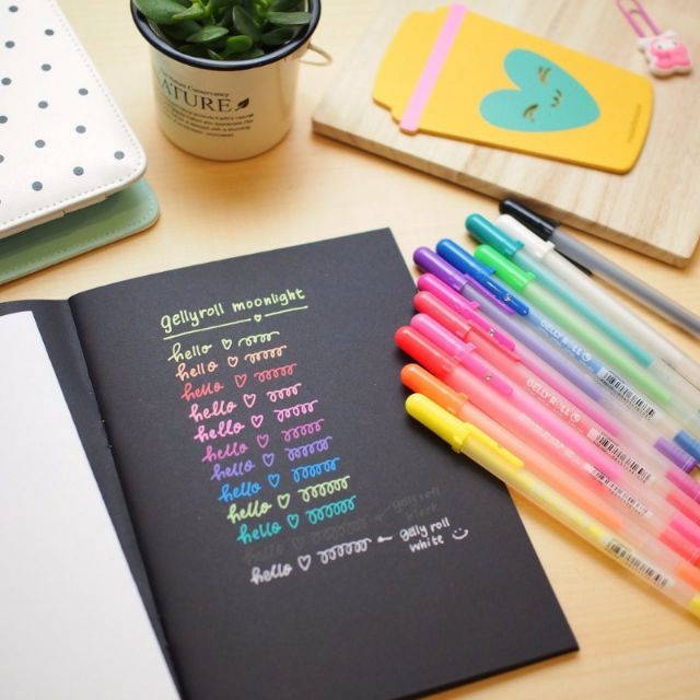 BÚT NHŨ PHẢN QUANG GELLY MOONLIGHT SAKURA NHẬT BẢN