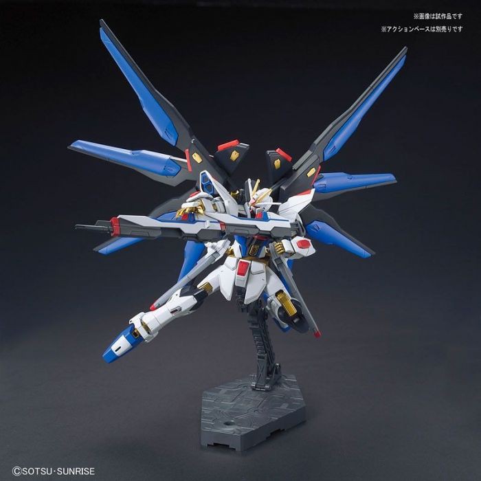 Mô Hình Lắp Ráp Gundam HG CE Strike Freedom Revive
