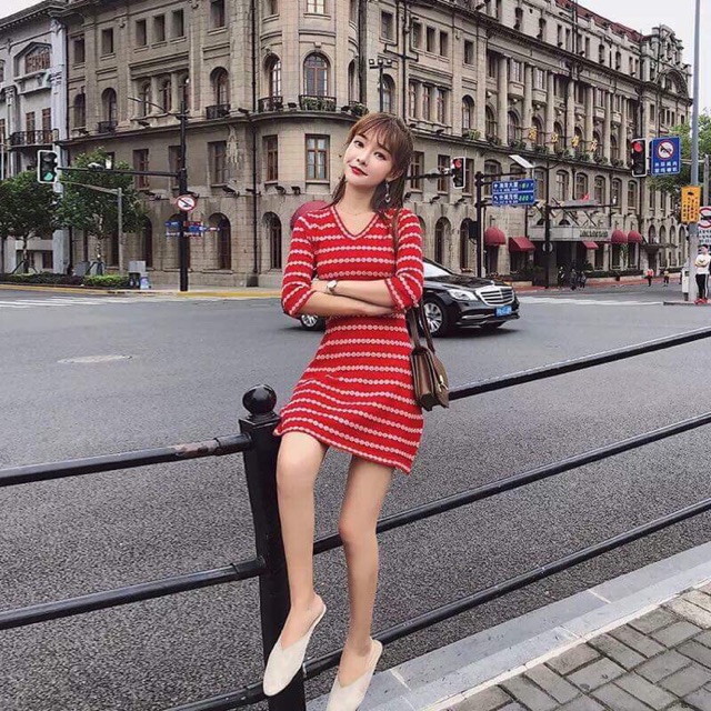 Thuỳ vũ 480-130 k áo kẻ
