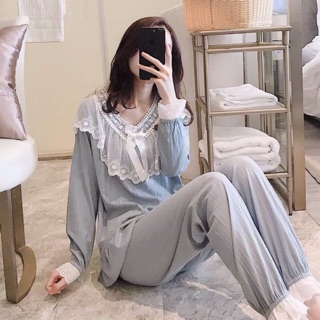 Bộ ngủ tiểu thư siêu bánh bèo sẵn bộ ngắn