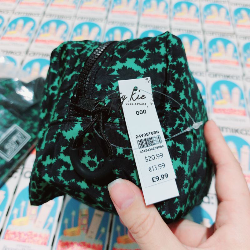 Túi Mỹ Phẩm T0PSH0P .39&quot;N Hoa Nền Xanh Lá