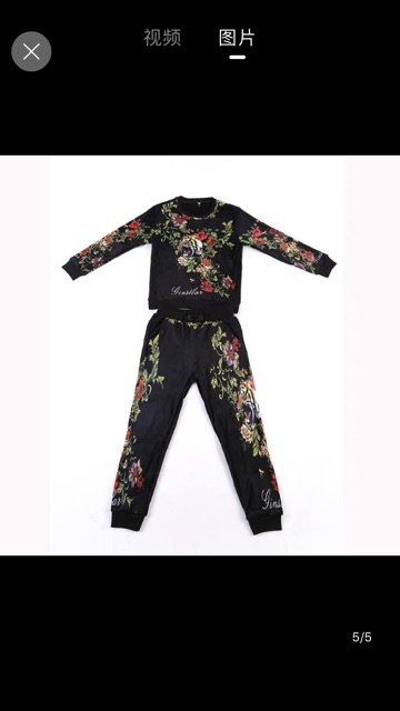 Bộ quần áo đôi hoa hổ đẹp 155
