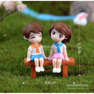 Cặp đôi ngồi ghế cặp đôi yêu nhau tượng trang trí tiểu cảnh mini