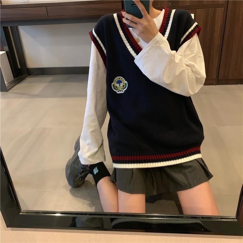 Áo Gile Len Học Sinh Hàn Quốc Huy Hiệu Ngực, Áo Gile Logo Form Nhỏ | BigBuy360 - bigbuy360.vn