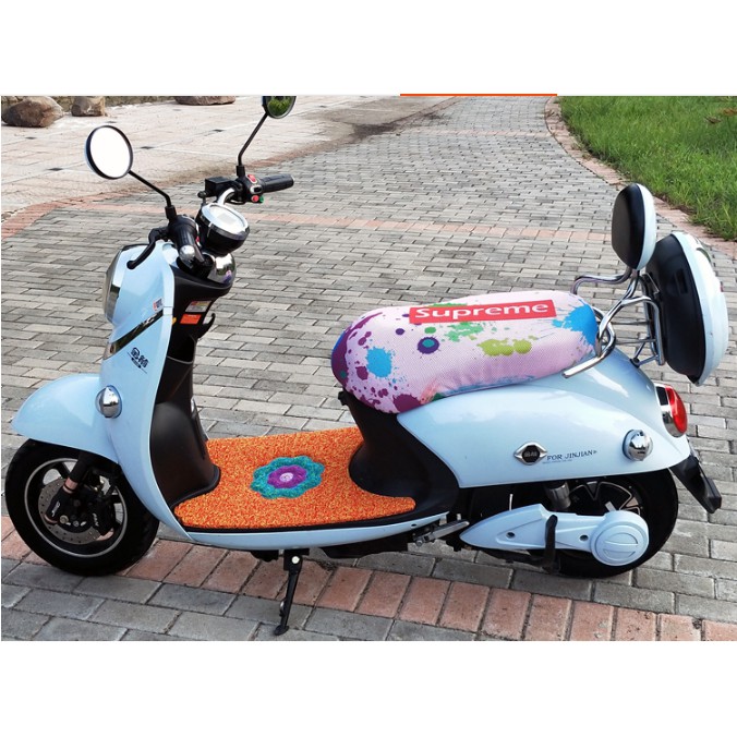 Thảm để chân xe máy- xe điện