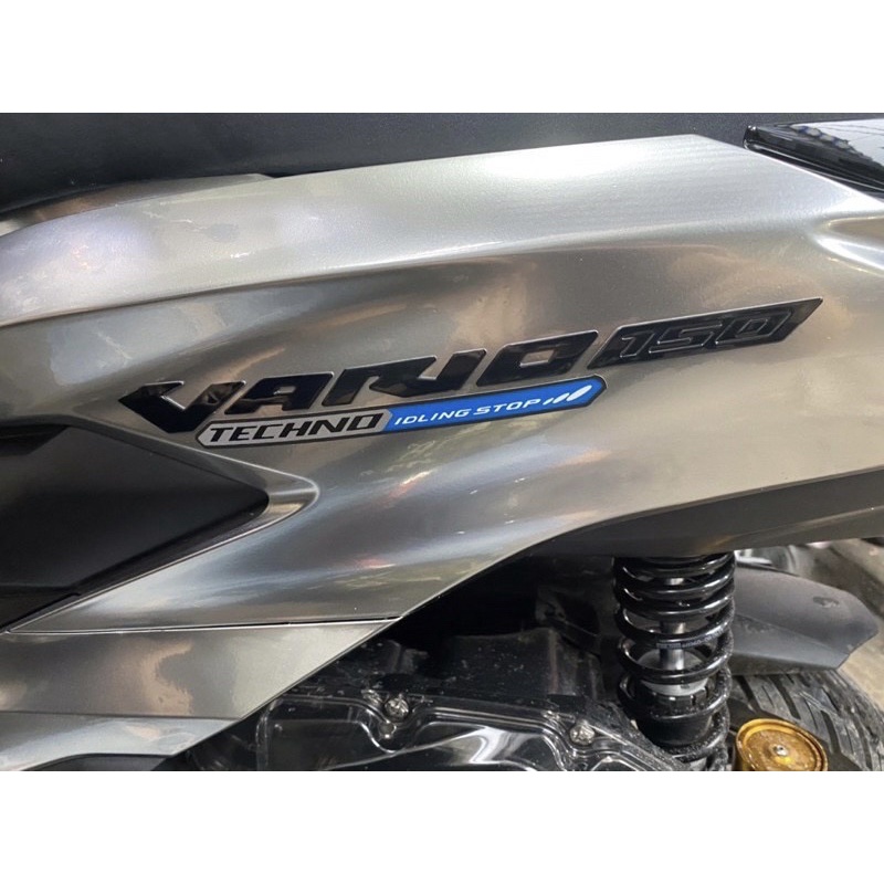 Tem Nổi Vario150 Màu Đen Bóng