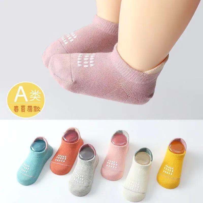 Set 3 đôi vớ em bé thoáng khí chống trượt màu kẹo dễ thương