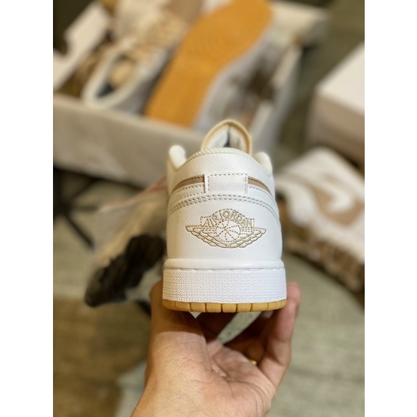 GIÀY JD1 LOW WHITE TAN GUM LAI AU