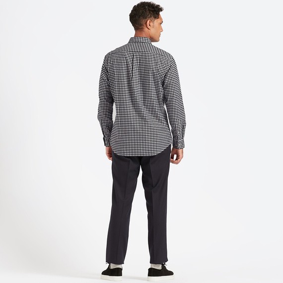 Áo sơ mi nam dài tay kẻ caro nhỏ dòng của Uniqlo