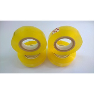 2 Cuộn băng dính nhỏ