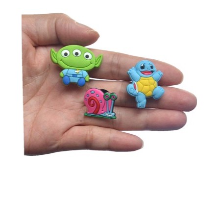 Sticker Jibbitz 2D, hình Sticker gắn dép (nhặt ngẫu nhiên hình) | BigBuy360 - bigbuy360.vn