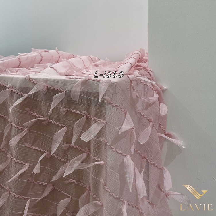 Vải Tơ Tua Rua cao cấp nhà Lavie mỏng nhẹ, thanh lịch, vải may váy đầm, váy chữ A