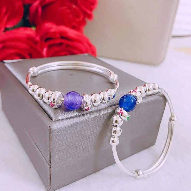 LẮC TAY BẠC CHO BÉ