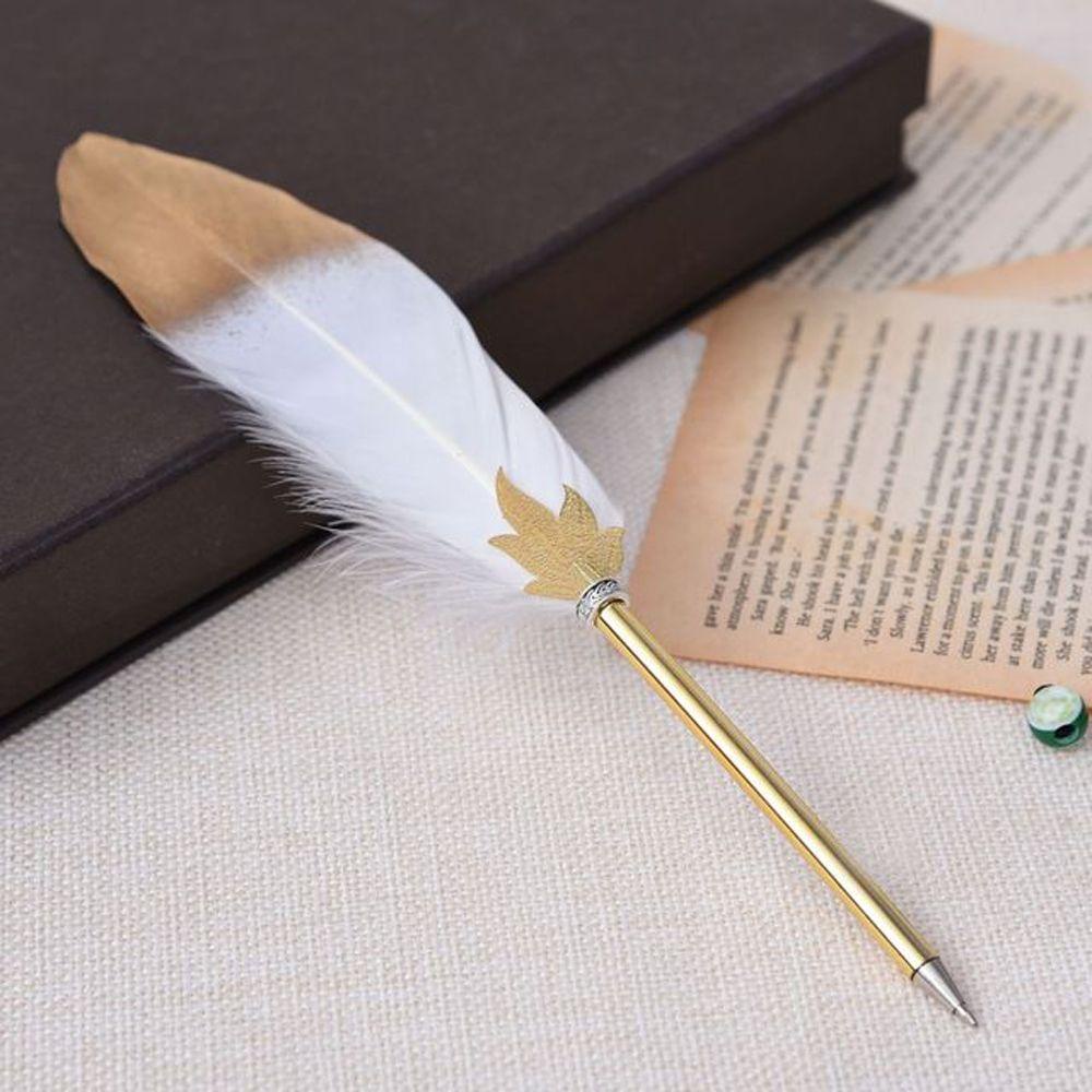 Bút Bi Ngòi 0.5mm Gắn Lông Vũ Xinh Xắn