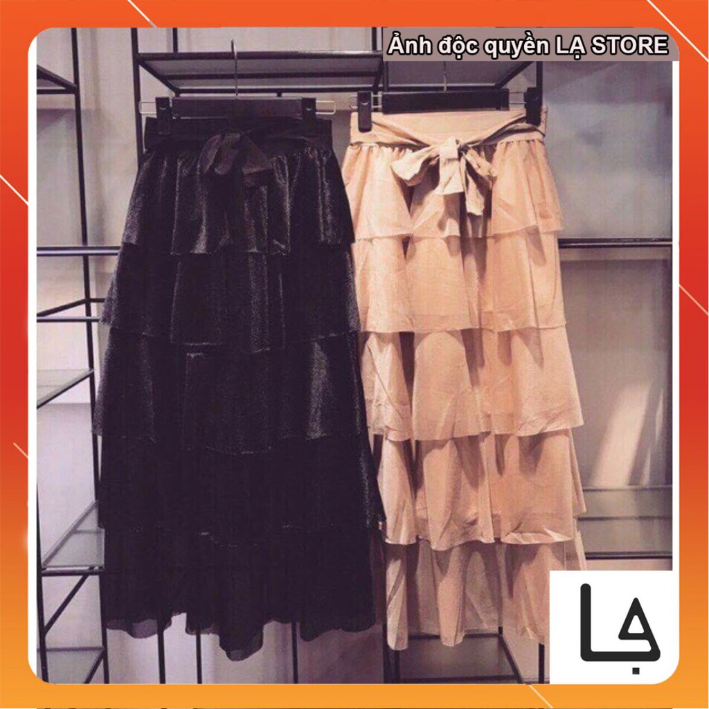 Chân váy 5 tầng dài lấp lánh nổi bật