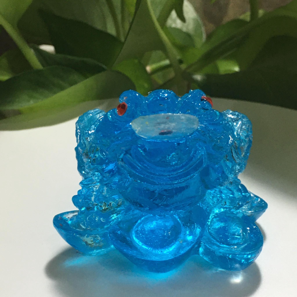 Cóc ngậm tiền phong thủy màu xanh mang tài lộc