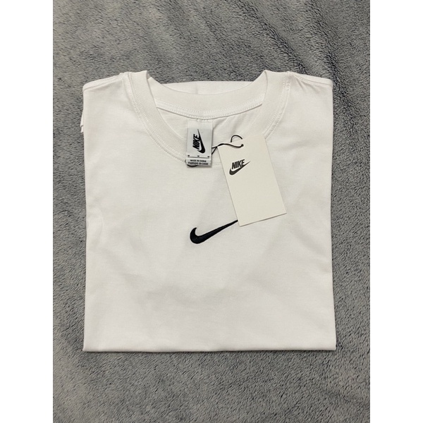 Áo Thun Basic Logo Thêu Chất Liệu Cotton Thoáng Mát