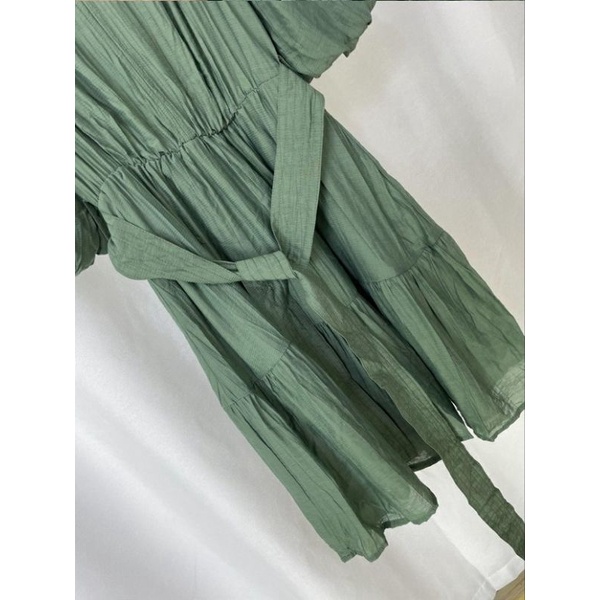 Váy voan tay bồng xanh olive MNG