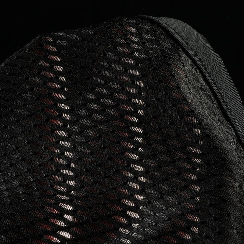 Khẩu trang che nửa mặt bằng vải lụa lạnh hình tam giác phối lưới thoáng khí bảo vệ chống tia UV
 | BigBuy360 - bigbuy360.vn