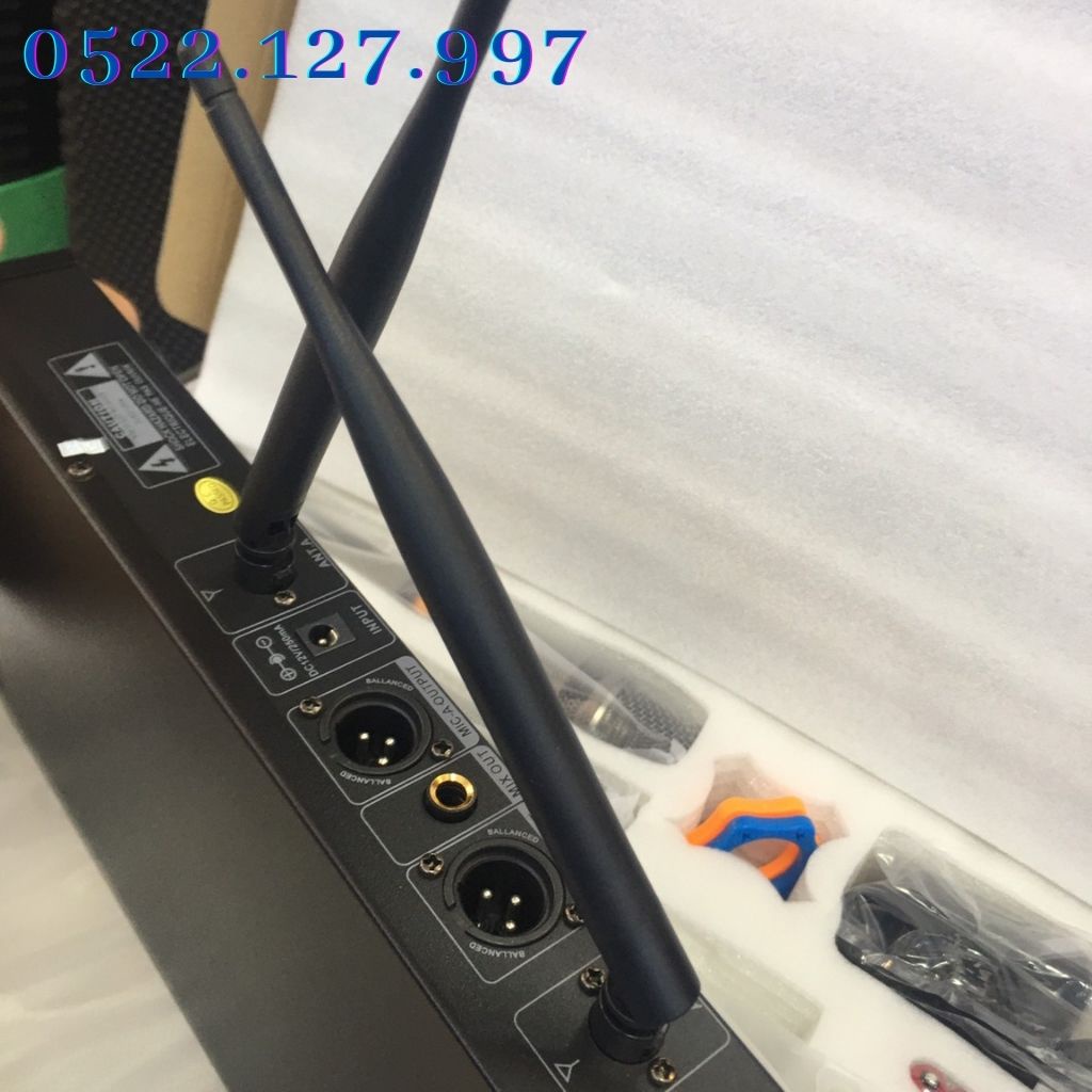 Micro karaoke không dây SHURE ULX 990 - Chính hãng