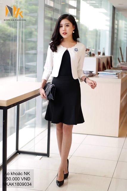 Bán Sỉ Vest lửng 2 lớp cổ lượn sóng unna | BigBuy360 - bigbuy360.vn