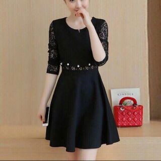 Đầm xòe phối ren công sở cực xinh eo thon gọn