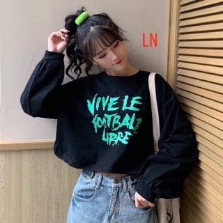 Áo thun croptop dài tay in chữ